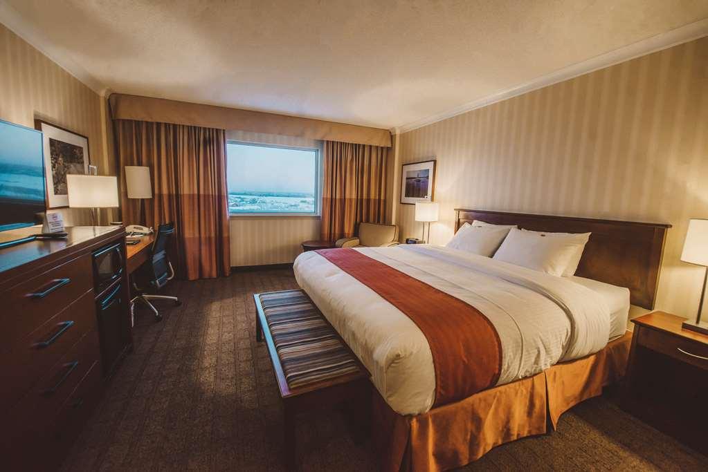 The Explorer Hotel Yellowknife Zimmer foto