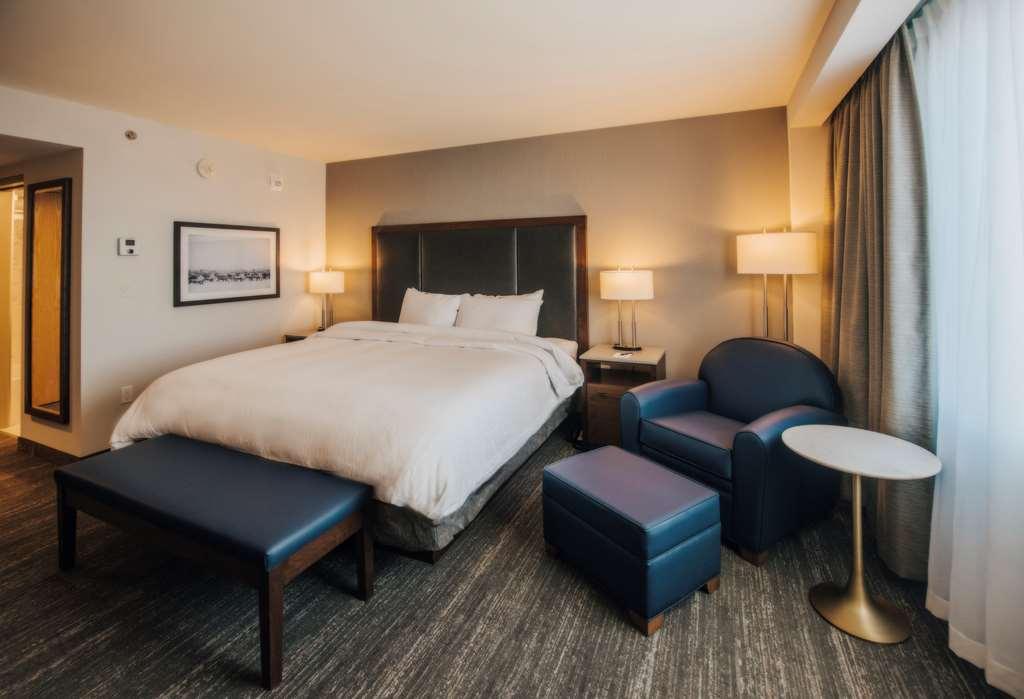 The Explorer Hotel Yellowknife Zimmer foto